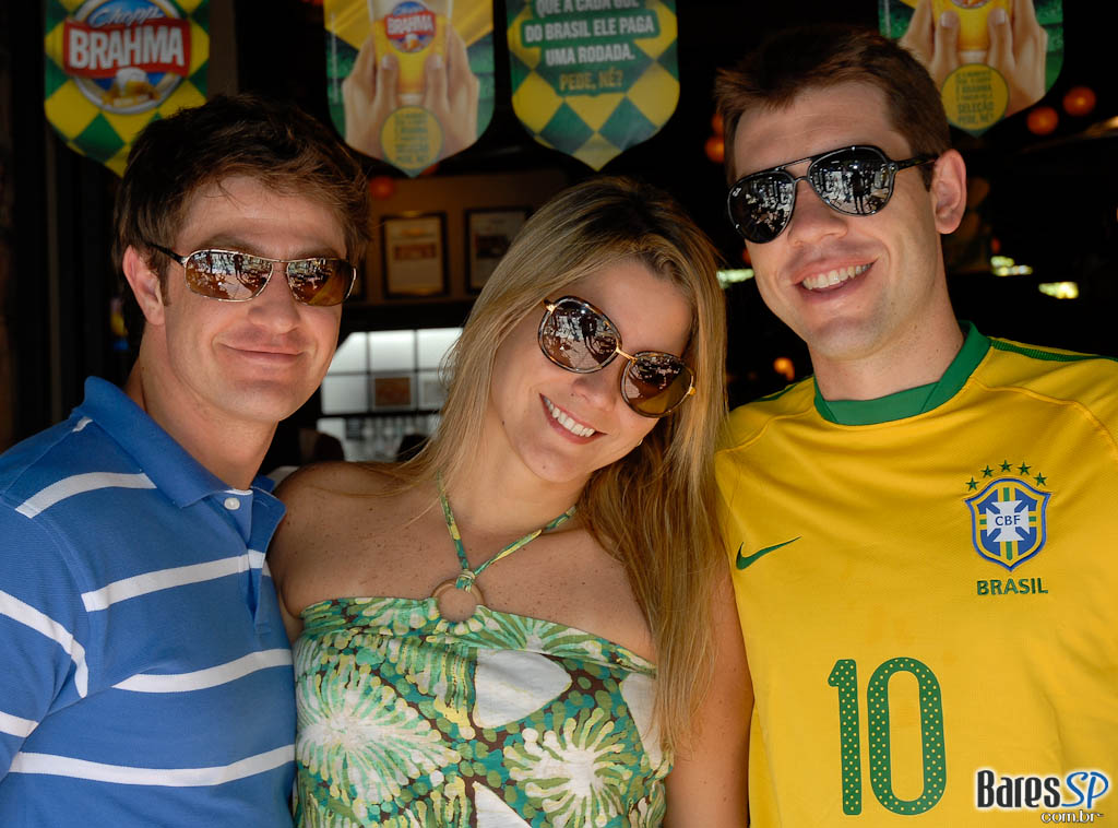 Torça pelo Brasil no Bar Anhanguera (Seleção Brasileira de Bares) Torça pelo Brasil no Bar Anhanguera (Seleção Brasileira de Bares)