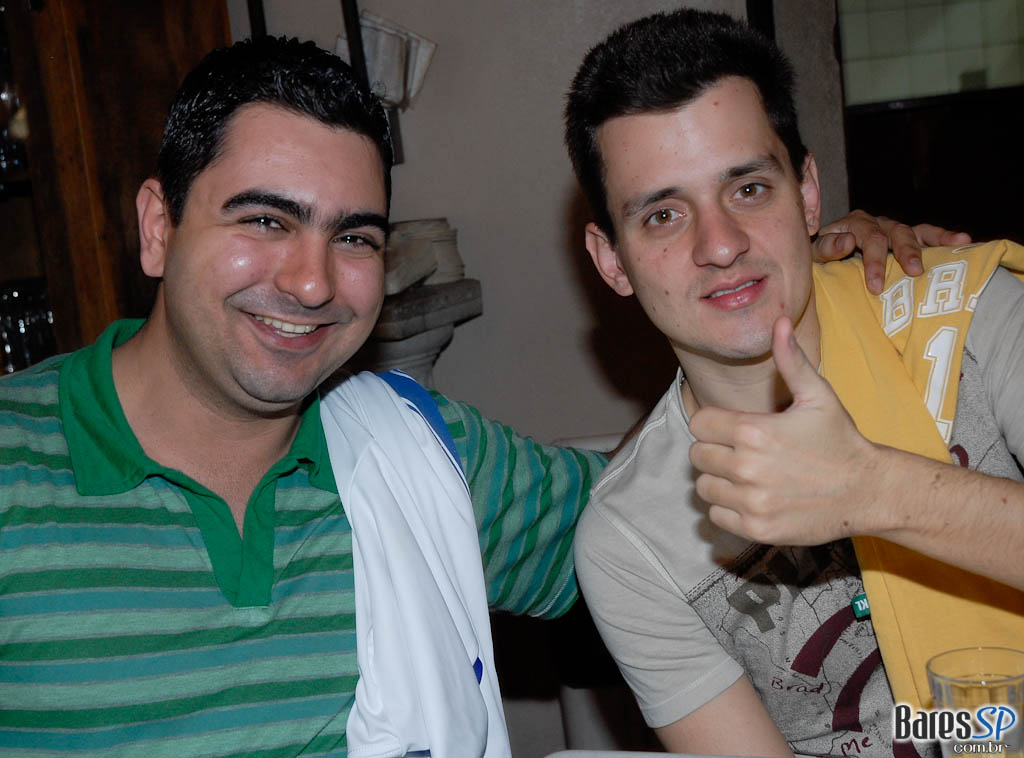 Torça pelo Brasil no Bar Anhanguera (Seleção Brasileira de Bares) Torça pelo Brasil no Bar Anhanguera (Seleção Brasileira de Bares)