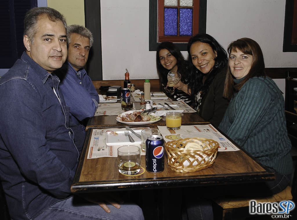 Happy Hour e esquenta para o fim de semana no Villa Caetano's Happy Hour e esquenta para o fim de semana no Villa Caetano's