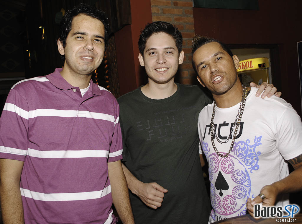 Happy Hour no Caetano s Happy Hour no Caetano s