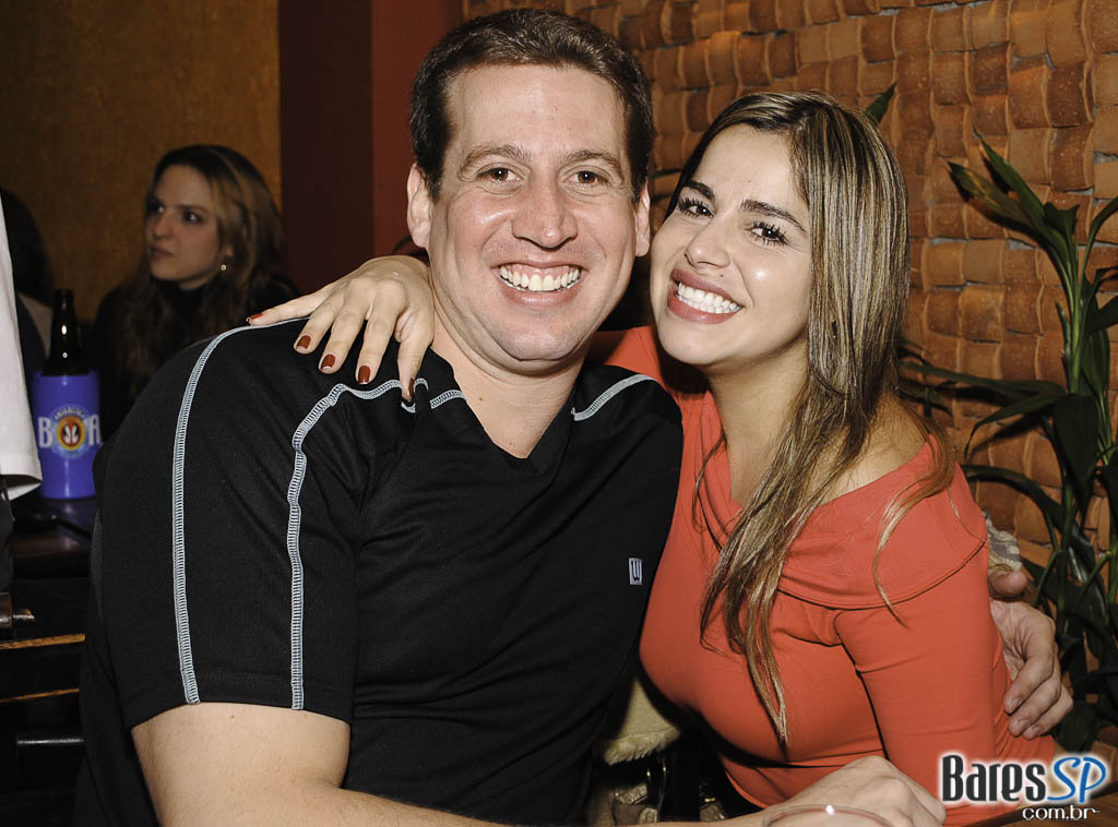 Happy Hour no Caetano s Happy Hour no Caetano s