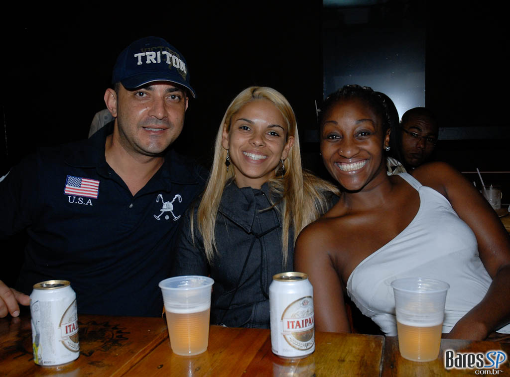 Inauguração do Espaço A Inauguração do Espaço A