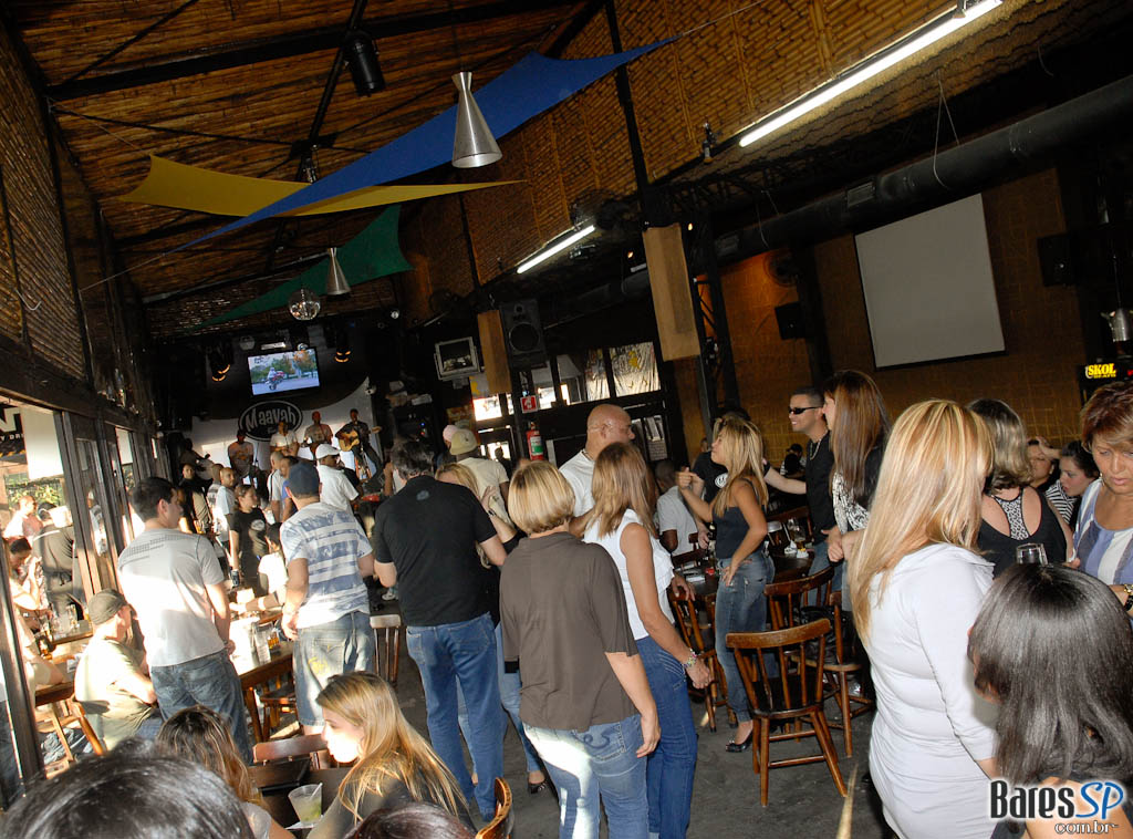 Feijoada com Pagode anima a tarde do Maavah Feijoada com Pagode anima a tarde do Maavah