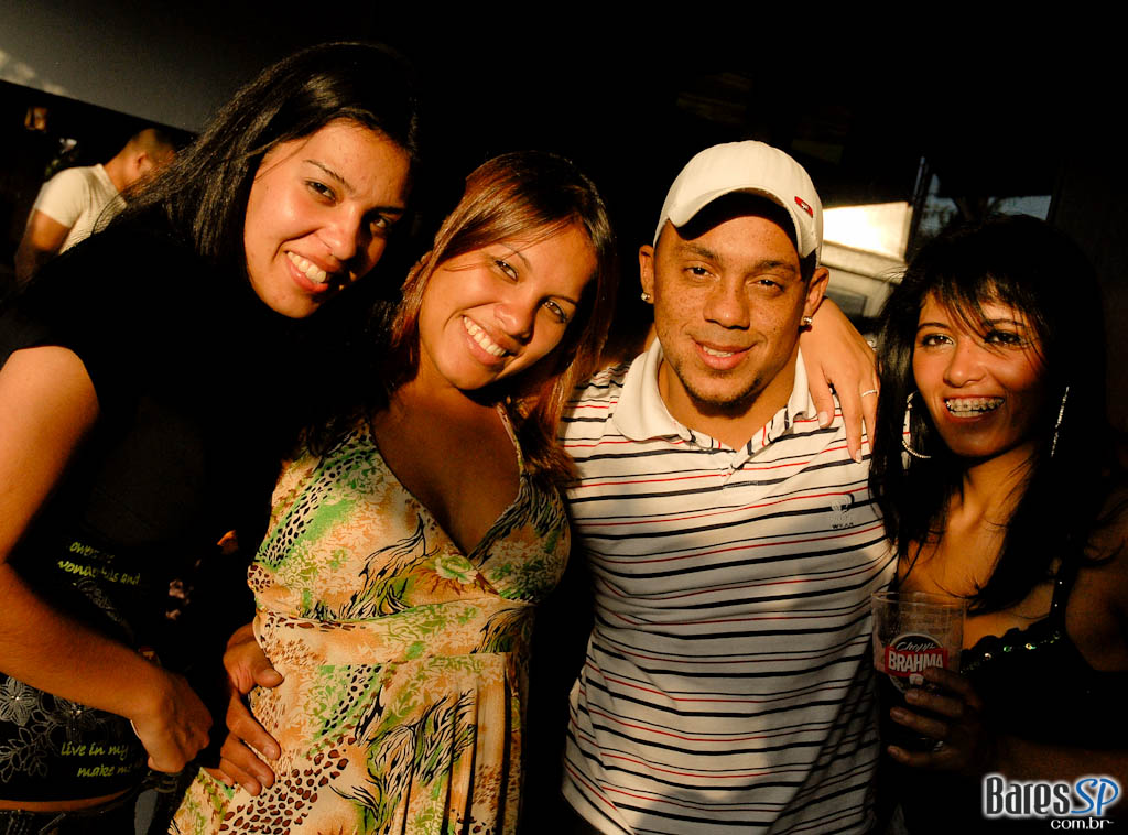 Feijoada com Pagode anima a tarde do Maavah Feijoada com Pagode anima a tarde do Maavah