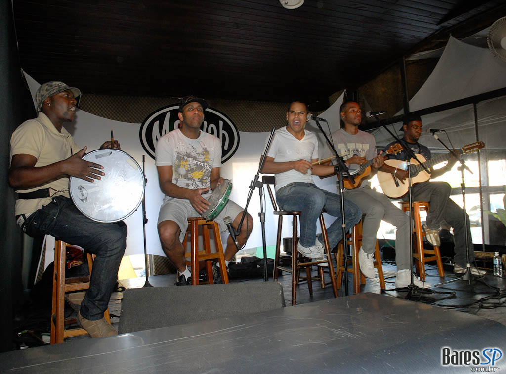 Feijoada com Pagode anima a tarde do Maavah Feijoada com Pagode anima a tarde do Maavah