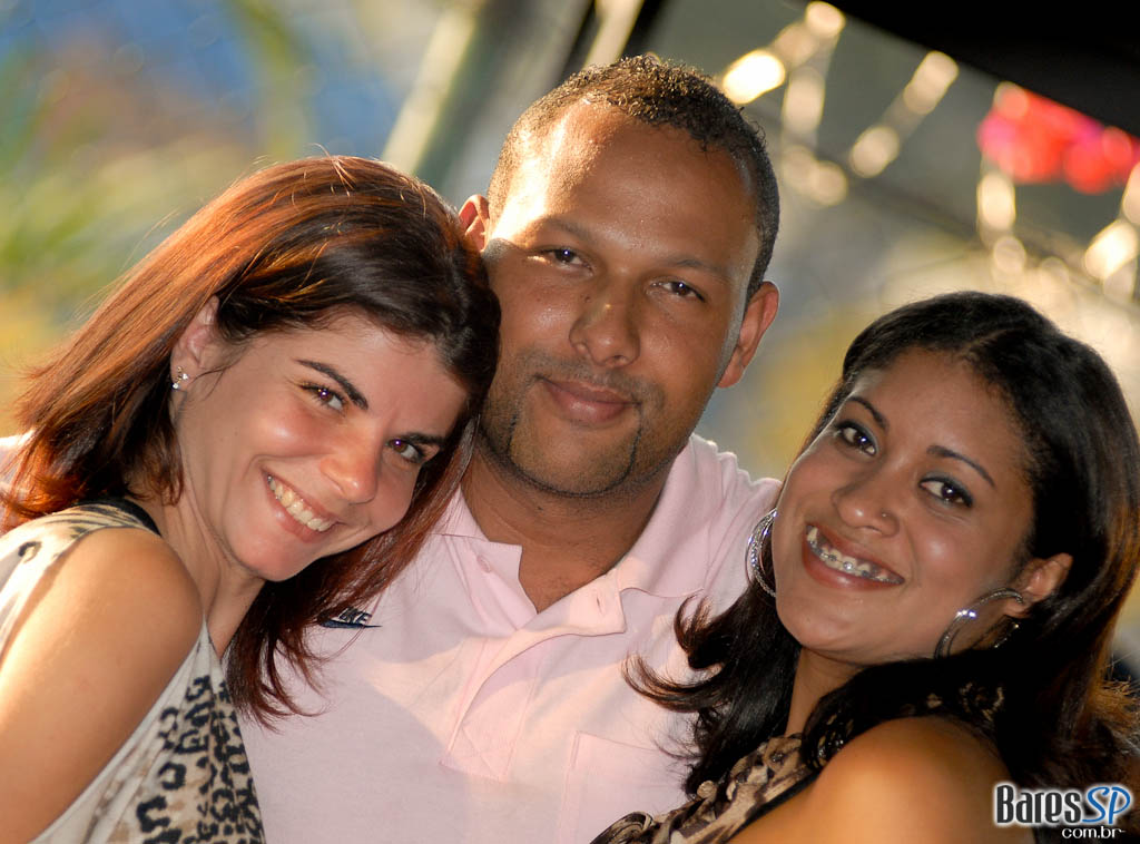 Feijoada com Pagode anima a tarde do Maavah Feijoada com Pagode anima a tarde do Maavah