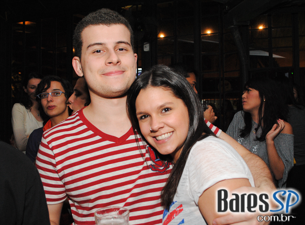MPB, Pop Rock e Música Comercial no Bar Camará MPB, Pop Rock e Música Comercial no Bar Camará