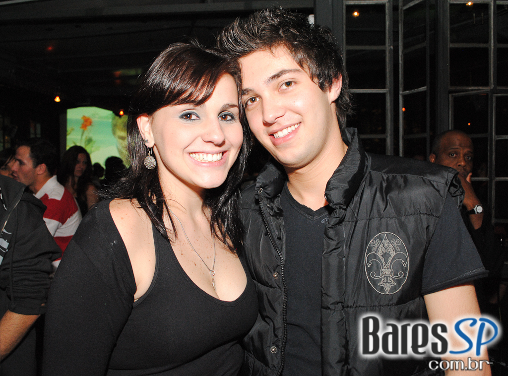 MPB, Pop Rock e Música Comercial no Bar Camará MPB, Pop Rock e Música Comercial no Bar Camará