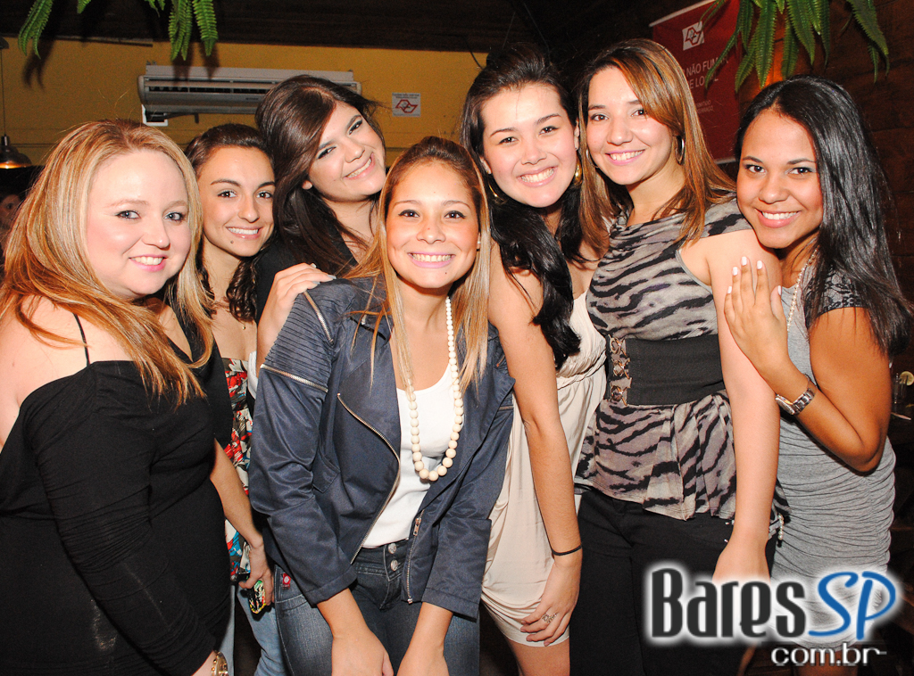 MPB, Pop Rock e Música Comercial no Bar Camará MPB, Pop Rock e Música Comercial no Bar Camará