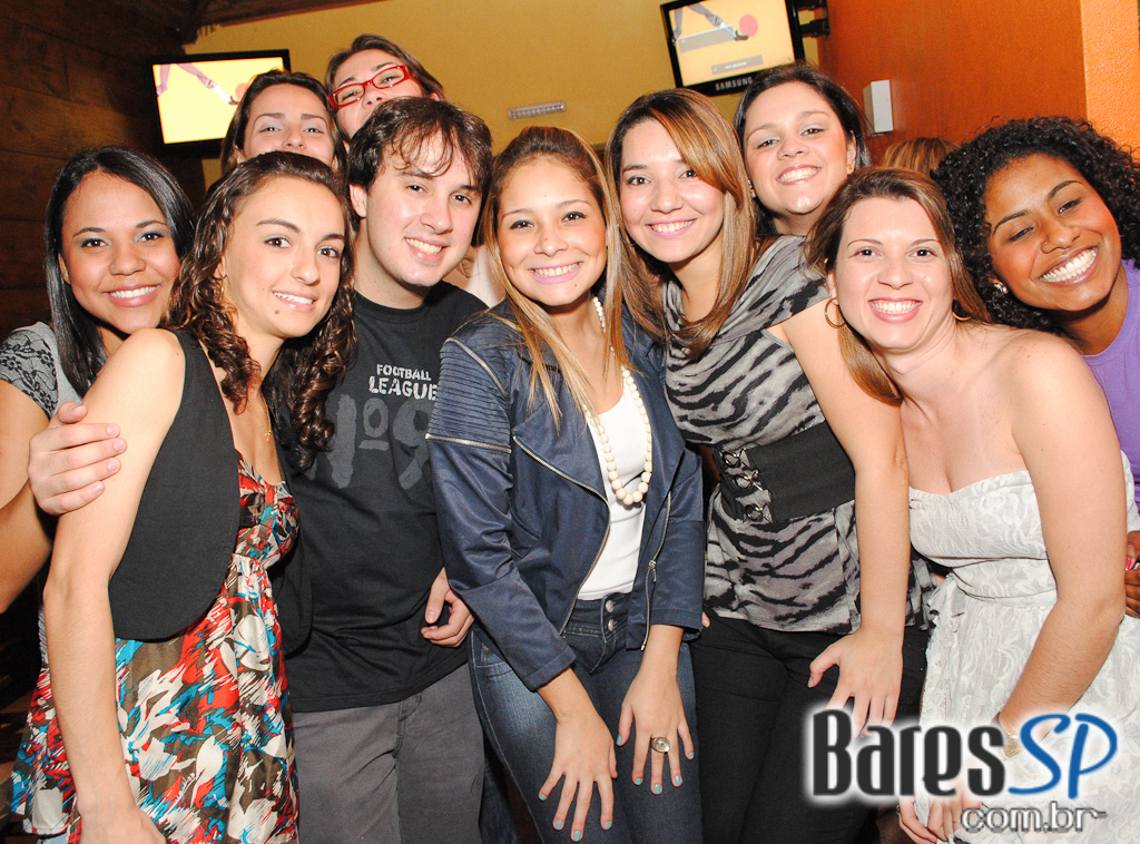 MPB, Pop Rock e Música Comercial no Bar Camará MPB, Pop Rock e Música Comercial no Bar Camará