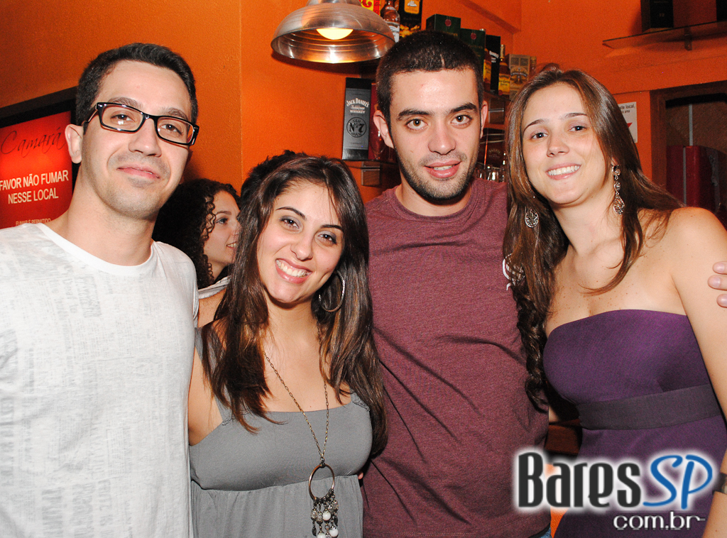 MPB, Pop Rock e Música Comercial no Bar Camará MPB, Pop Rock e Música Comercial no Bar Camará