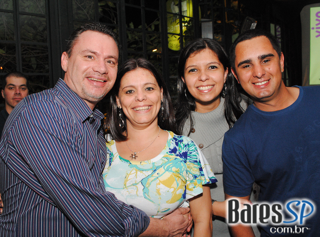MPB, Pop Rock e Música Comercial no Bar Camará MPB, Pop Rock e Música Comercial no Bar Camará