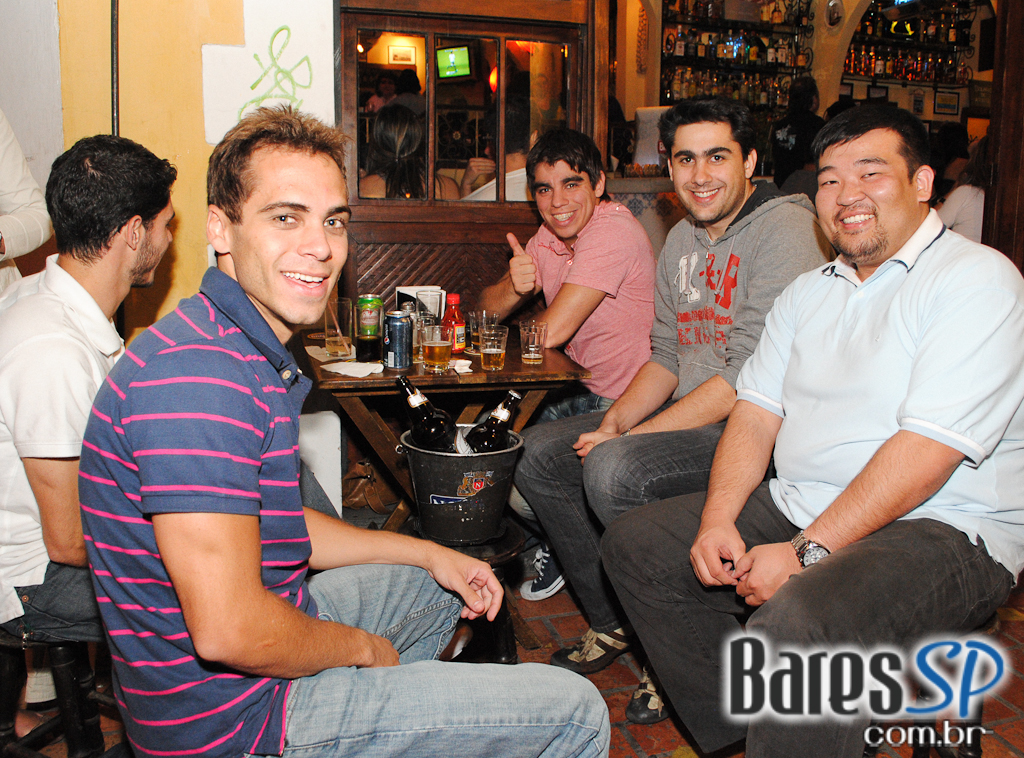 Feijoada e Chorinho no Zeppelin Madalena, zona oeste de São Paulo Feijoada e Chorinho no Zeppelin Madalena, zona oeste de São Paulo