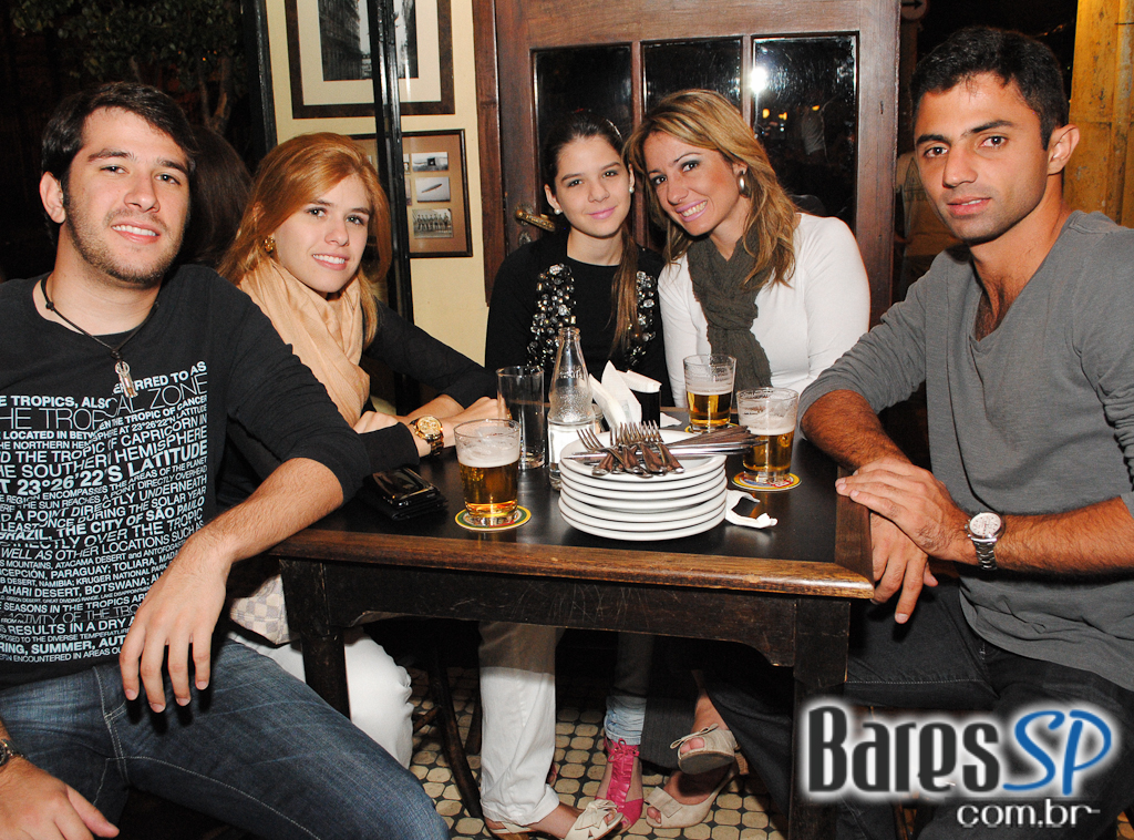 Feijoada e Chorinho no Zeppelin Madalena, zona oeste de São Paulo Feijoada e Chorinho no Zeppelin Madalena, zona oeste de São Paulo