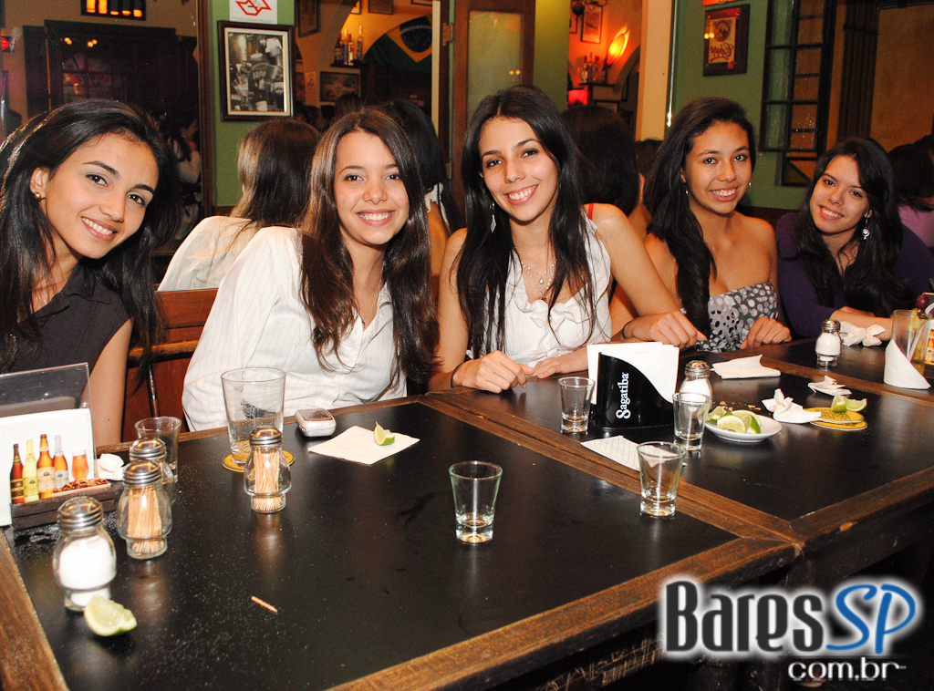 Feijoada e Chorinho no Zeppelin Madalena, zona oeste de São Paulo Feijoada e Chorinho no Zeppelin Madalena, zona oeste de São Paulo