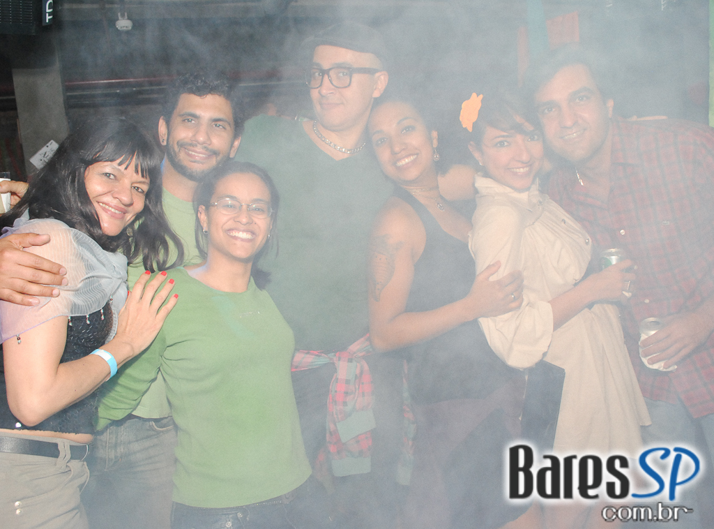 Festa carioca Chá da Alice estreiou em São Paulo na Casa das Caldeiras Festa carioca Chá da Alice estreiou em São Paulo na Casa das Caldeiras