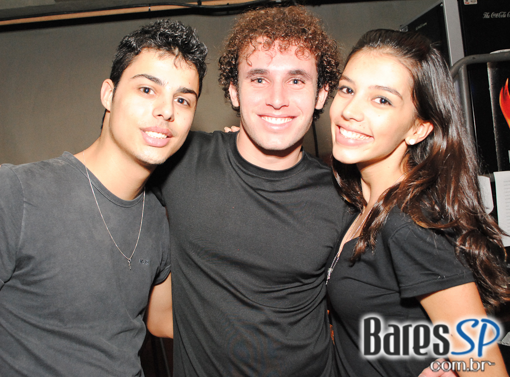 Festa carioca Chá da Alice estreiou em São Paulo na Casa das Caldeiras Festa carioca Chá da Alice estreiou em São Paulo na Casa das Caldeiras