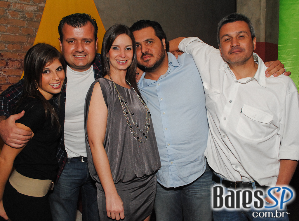 Festa carioca Chá da Alice estreiou em São Paulo na Casa das Caldeiras Festa carioca Chá da Alice estreiou em São Paulo na Casa das Caldeiras