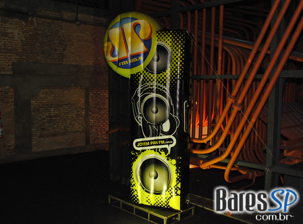 Festa carioca Chá da Alice estreiou em São Paulo na Casa das Caldeiras Festa carioca Chá da Alice estreiou em São Paulo na Casa das Caldeiras