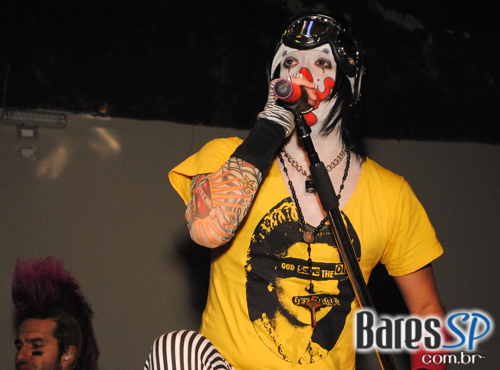 Banda Viva a Noite na festa de 6 anos da Trash 80's Vila Olímpia Banda Viva a Noite na festa de 6 anos da Trash 80's Vila Olímpia