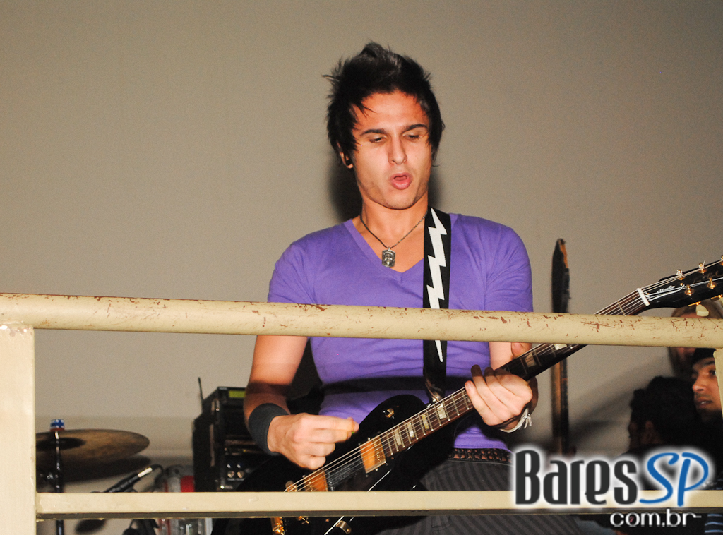 Banda Viva a Noite na festa de 6 anos da Trash 80's Vila Olímpia Banda Viva a Noite na festa de 6 anos da Trash 80's Vila Olímpia