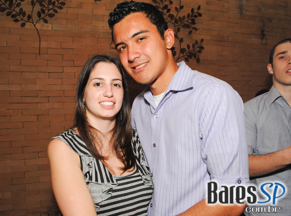 Banda Viva a Noite na festa de 6 anos da Trash 80's Vila Olímpia Banda Viva a Noite na festa de 6 anos da Trash 80's Vila Olímpia