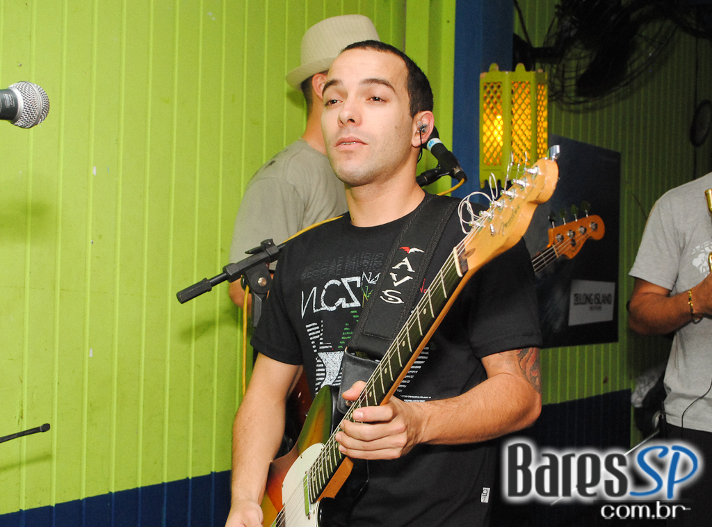 Planta e Raiz no Açai Praia Planta e Raiz no Açai Praia