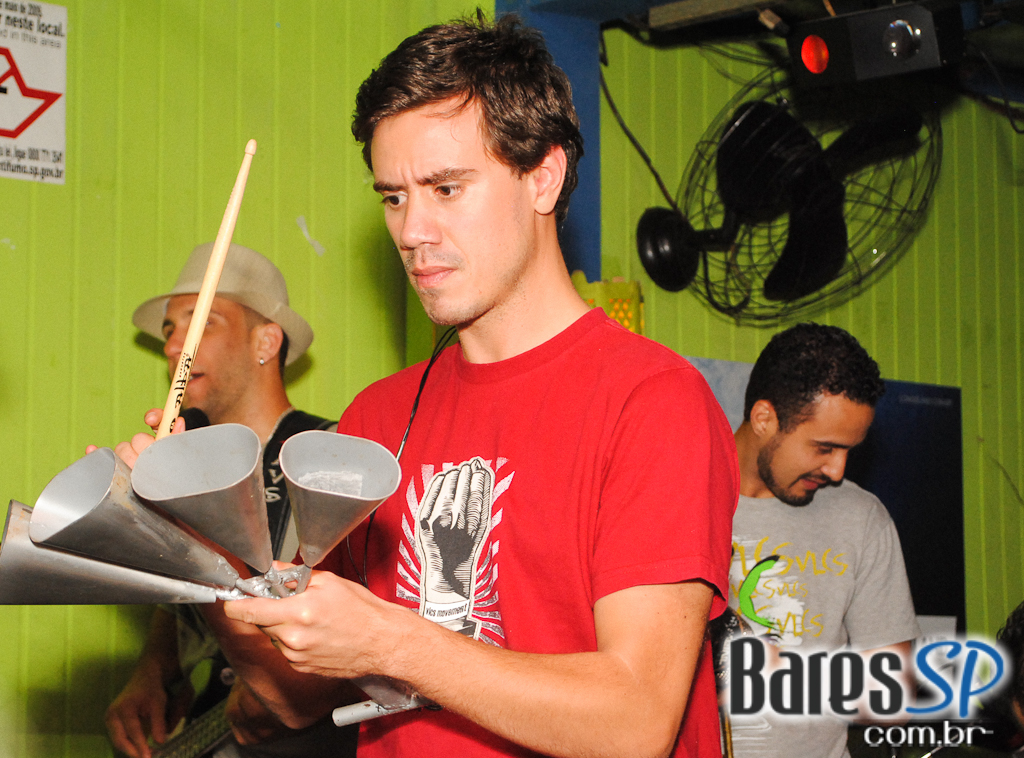 Planta e Raiz no Açai Praia Planta e Raiz no Açai Praia