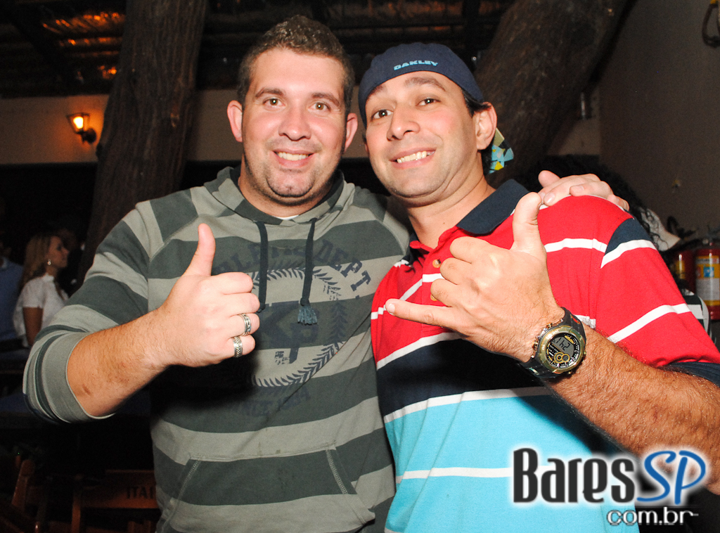 Saturday Night no Unha de Gato Saturday Night no Unha de Gato