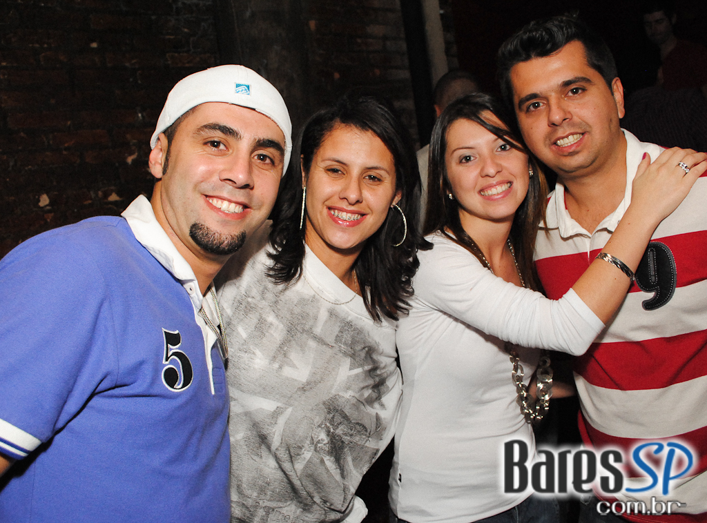 Saturday Night no Unha de Gato Saturday Night no Unha de Gato