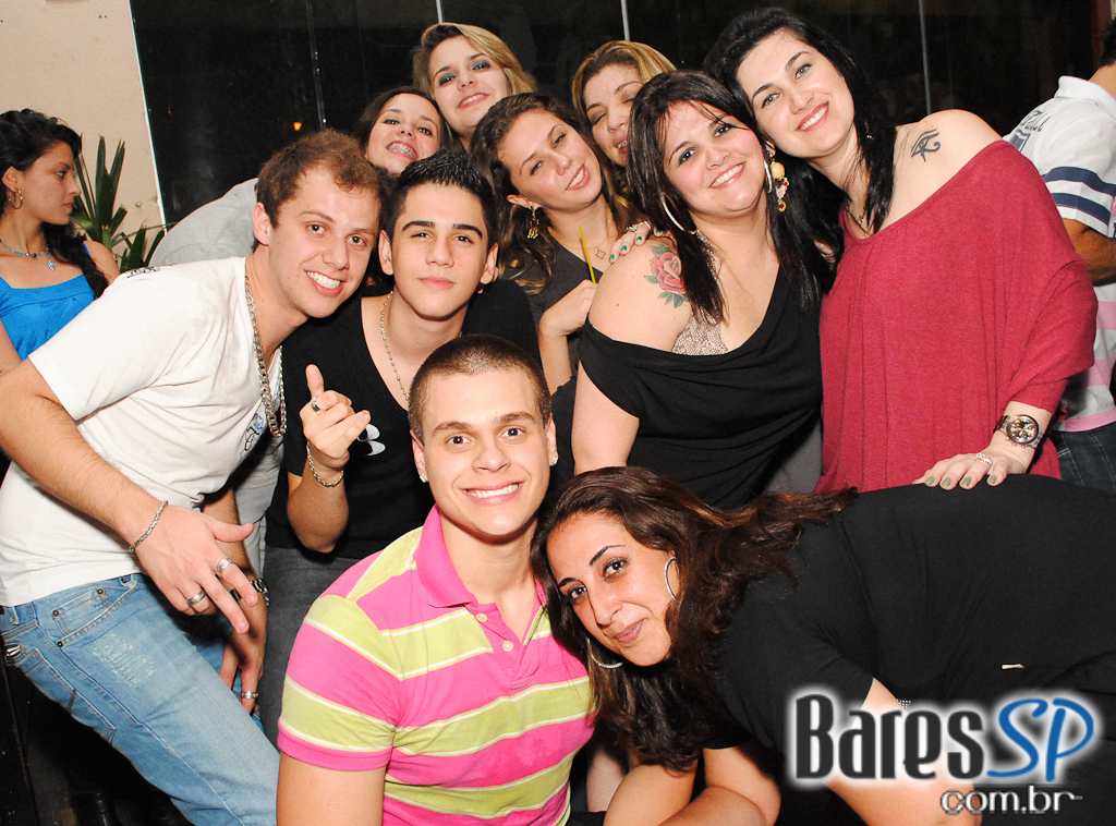 Saturday Night no Unha de Gato Saturday Night no Unha de Gato