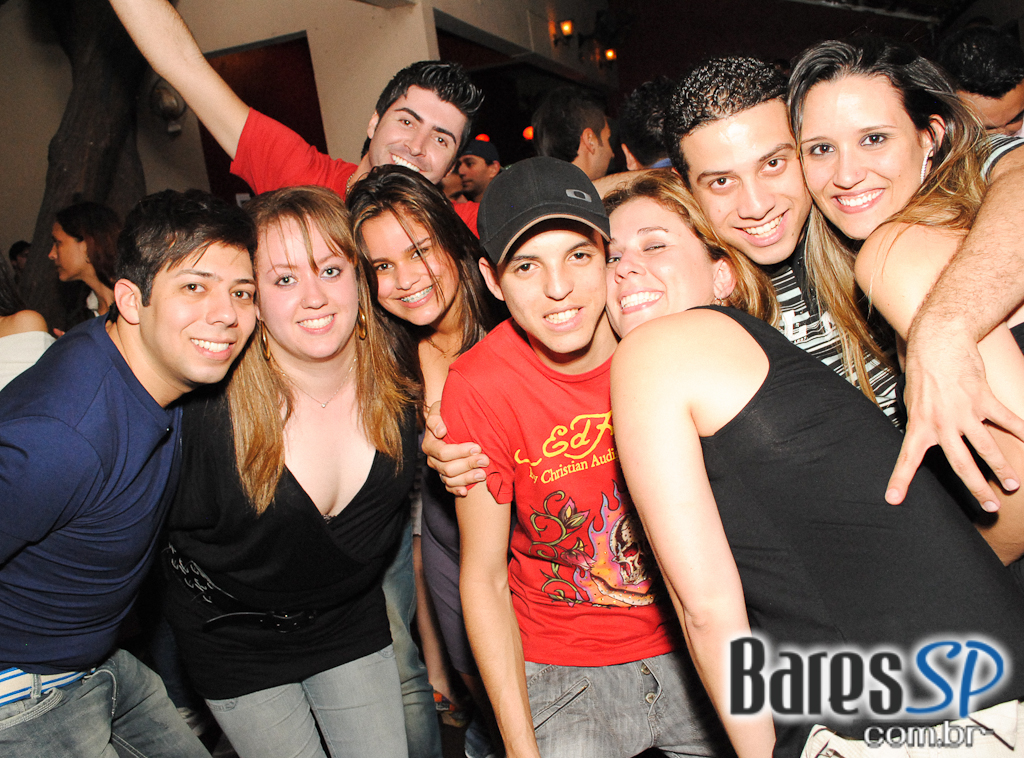 Saturday Night no Unha de Gato Saturday Night no Unha de Gato