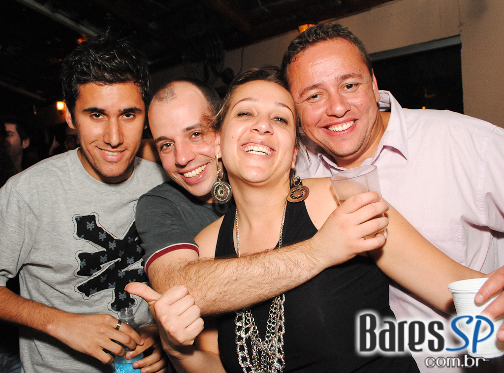 Saturday Night no Unha de Gato Saturday Night no Unha de Gato