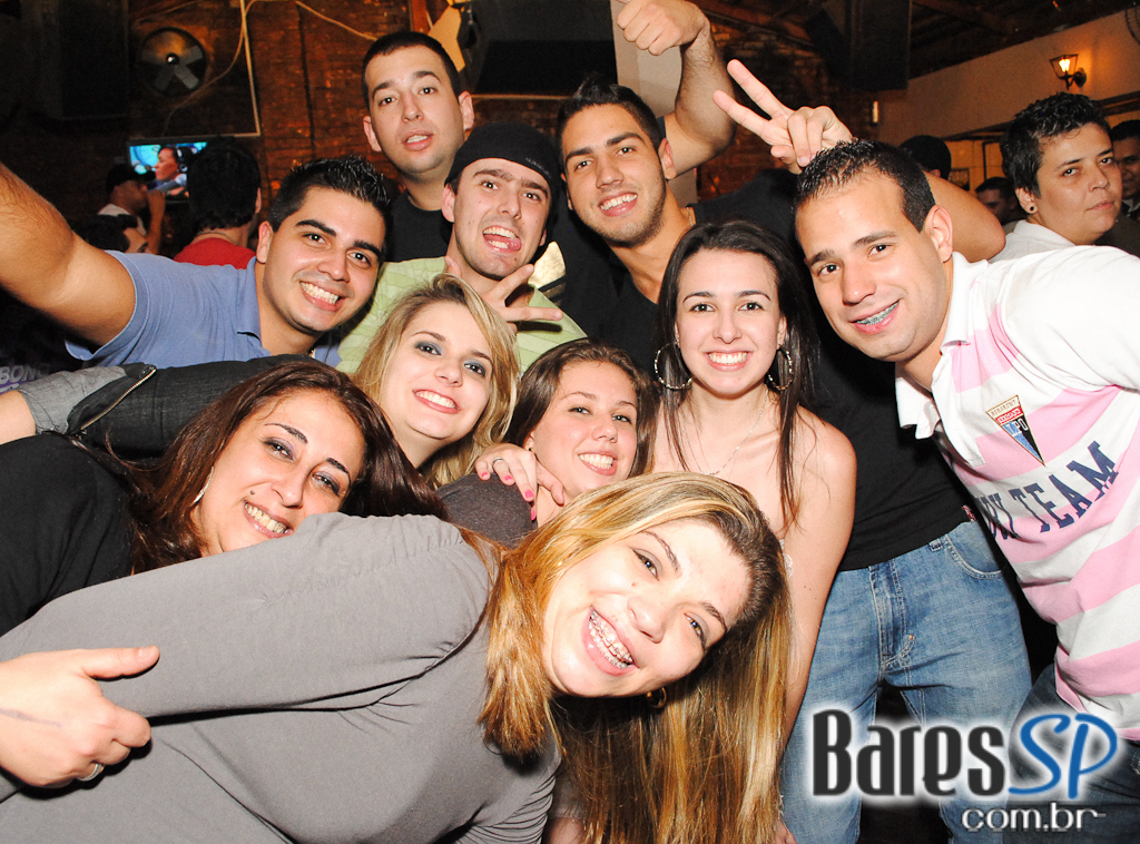 Saturday Night no Unha de Gato Saturday Night no Unha de Gato