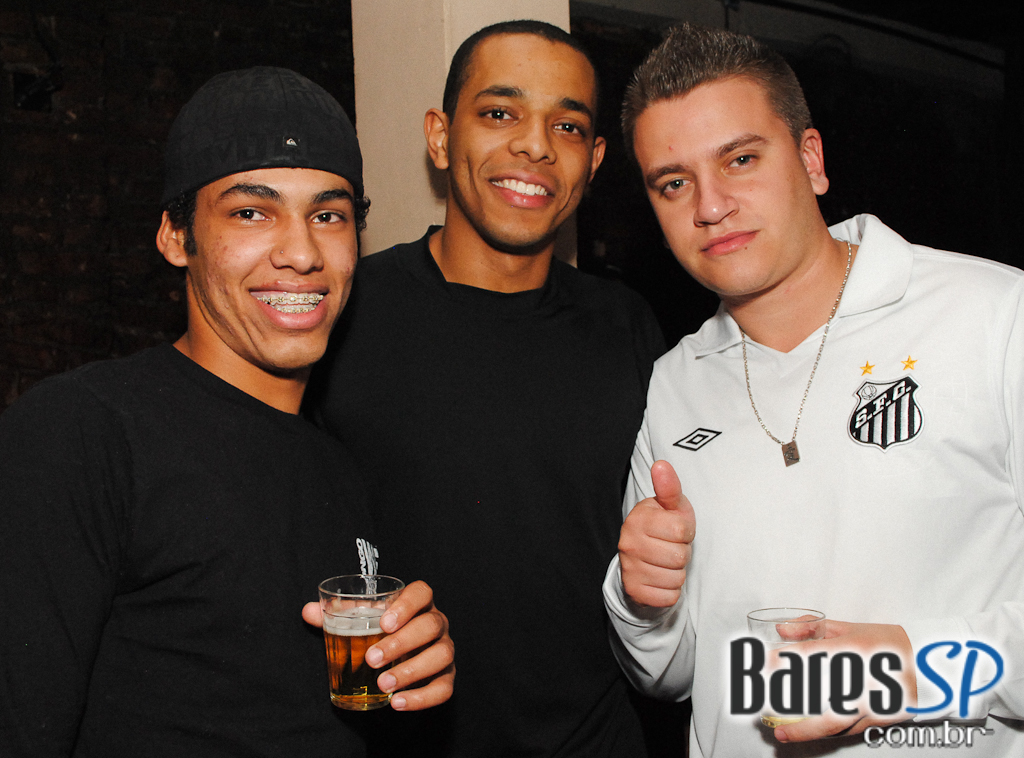 Saturday Night no Unha de Gato Saturday Night no Unha de Gato