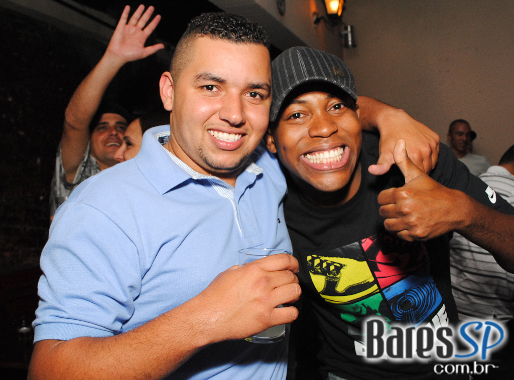 Saturday Night no Unha de Gato Saturday Night no Unha de Gato