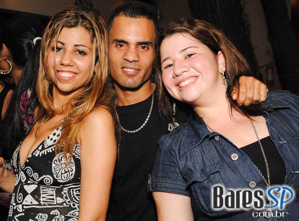 Saturday Night no Unha de Gato Saturday Night no Unha de Gato