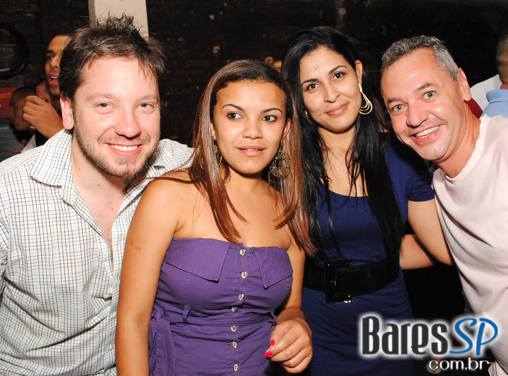 Saturday Night no Unha de Gato Saturday Night no Unha de Gato