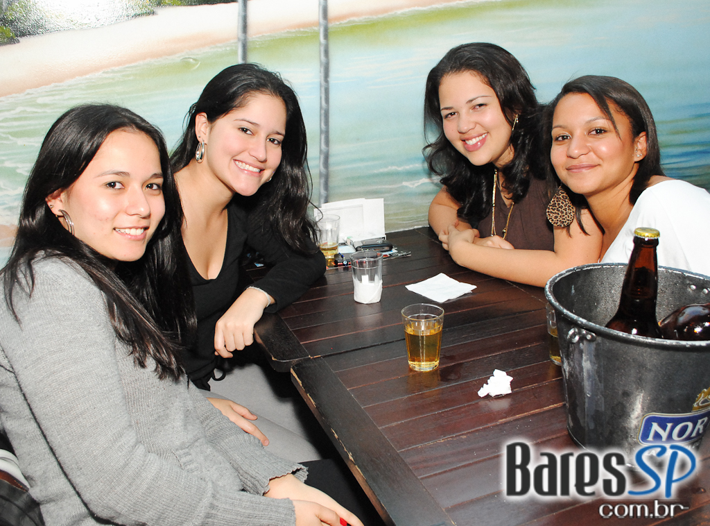 Boteco Santa Laura tem sábado com muito pagode, samba-rock e black music Boteco Santa Laura tem sábado com muito pagode, samba-rock e black music