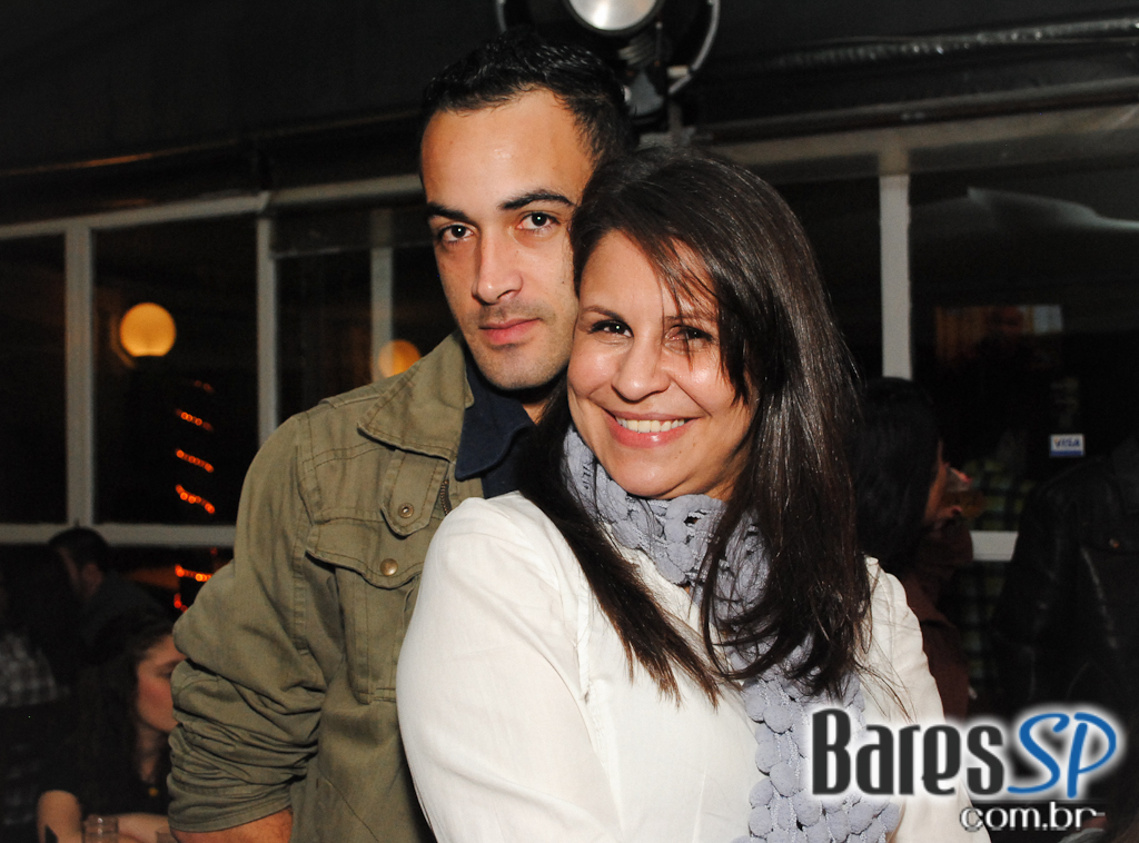 Boteco Santa Laura tem sábado com muito pagode, samba-rock e black music Boteco Santa Laura tem sábado com muito pagode, samba-rock e black music