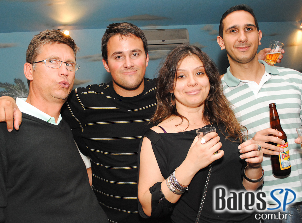 Boteco Santa Laura tem sábado com muito pagode, samba-rock e black music Boteco Santa Laura tem sábado com muito pagode, samba-rock e black music