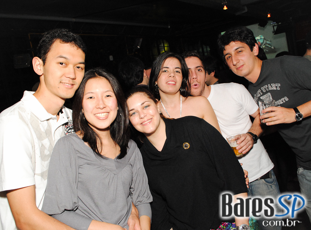 Sábado recheado de atrações com feijoada e boa música no Bar Camará Sábado recheado de atrações com feijoada e boa música no Bar Camará