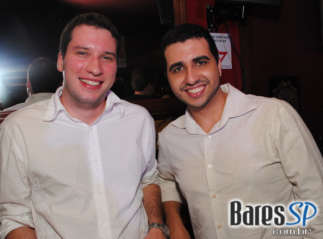 BANDA BUBBLES NO REPUBLIC PUB BANDA BUBBLES NO REPUBLIC PUB