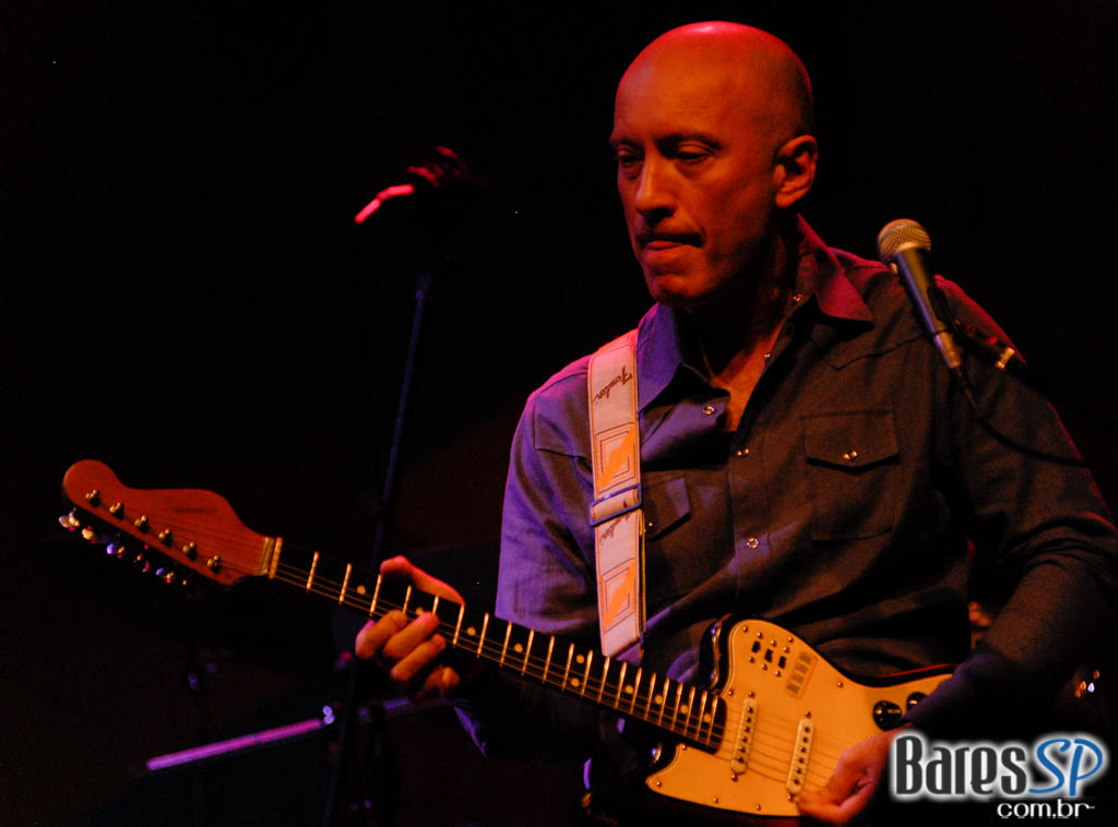 Edgard Scandurra lançou primeiro DVD de sua carreira solo no Sesc Pompeia Edgard Scandurra lançou primeiro DVD de sua carreira solo no Sesc Pompeia