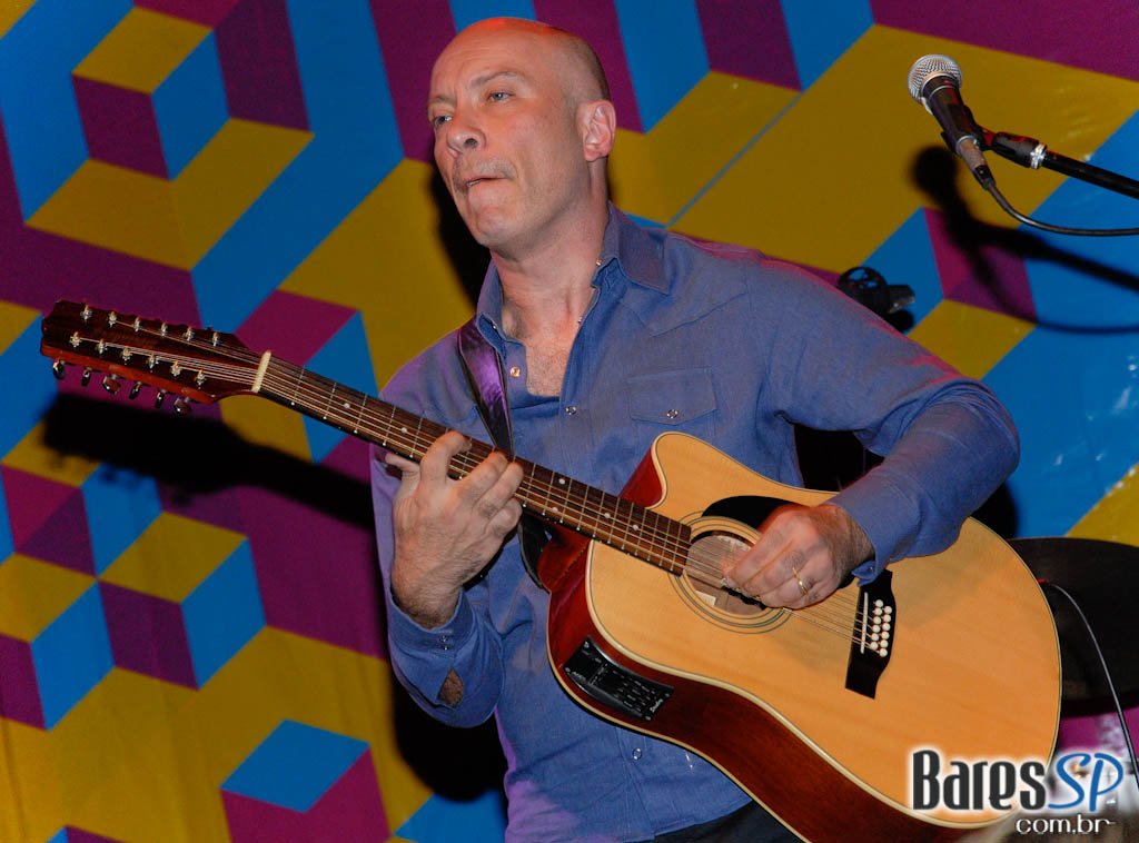 Edgard Scandurra lançou primeiro DVD de sua carreira solo no Sesc Pompeia Edgard Scandurra lançou primeiro DVD de sua carreira solo no Sesc Pompeia