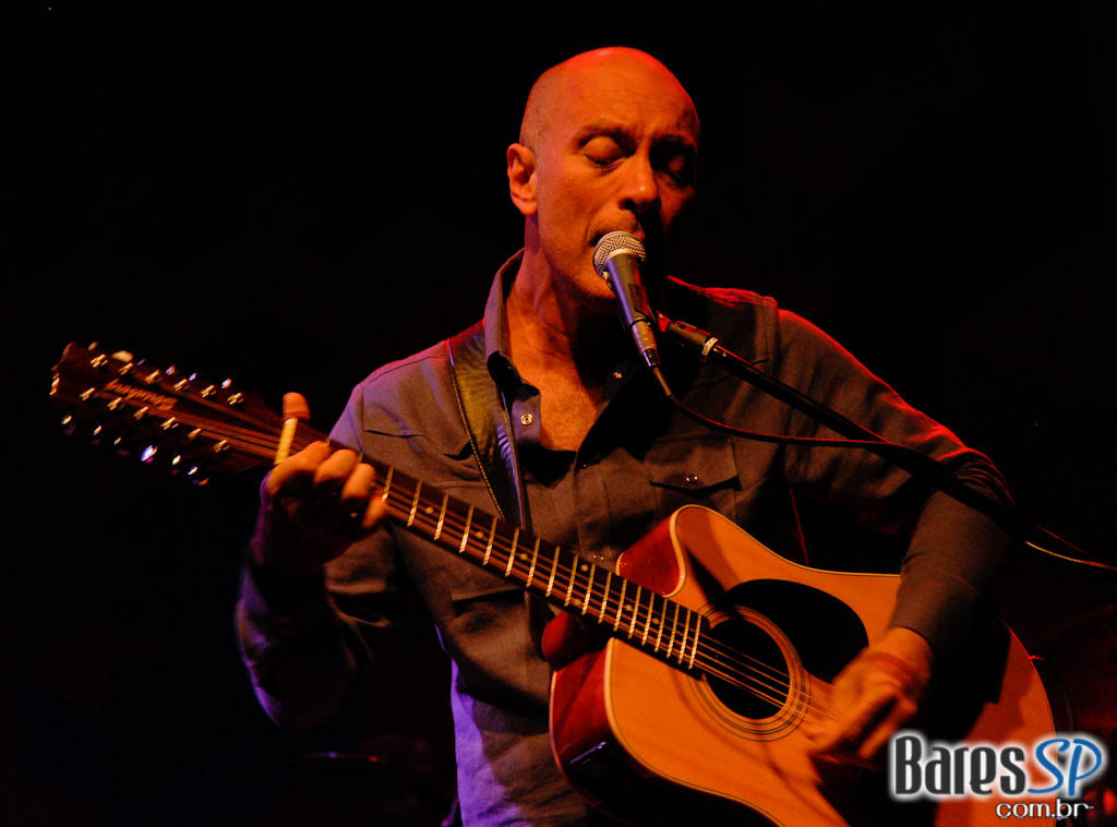 Edgard Scandurra lançou primeiro DVD de sua carreira solo no Sesc Pompeia Edgard Scandurra lançou primeiro DVD de sua carreira solo no Sesc Pompeia