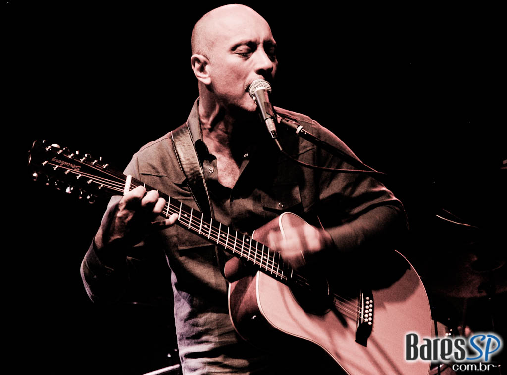 Edgard Scandurra lançou primeiro DVD de sua carreira solo no Sesc Pompeia Edgard Scandurra lançou primeiro DVD de sua carreira solo no Sesc Pompeia