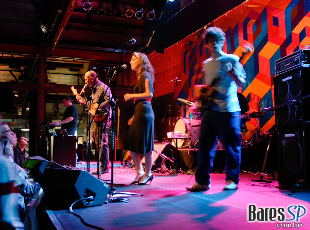 Edgard Scandurra lançou primeiro DVD de sua carreira solo no Sesc Pompeia Edgard Scandurra lançou primeiro DVD de sua carreira solo no Sesc Pompeia