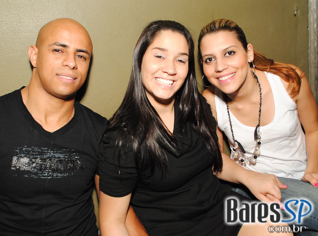 Super-heróis invadem a festa à fantasia da Trash Vila Olímpia Super-heróis invadem a festa à fantasia da Trash Vila Olímpia