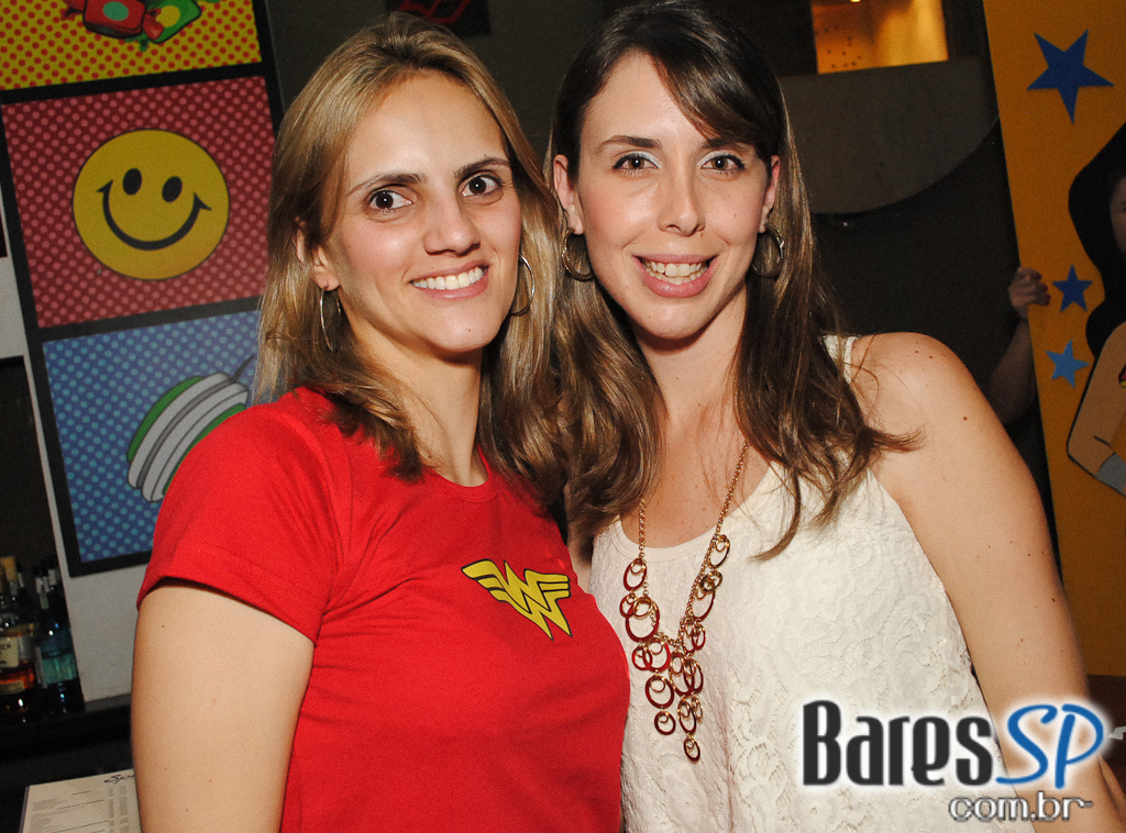 Super-heróis invadem a festa à fantasia da Trash Vila Olímpia Super-heróis invadem a festa à fantasia da Trash Vila Olímpia